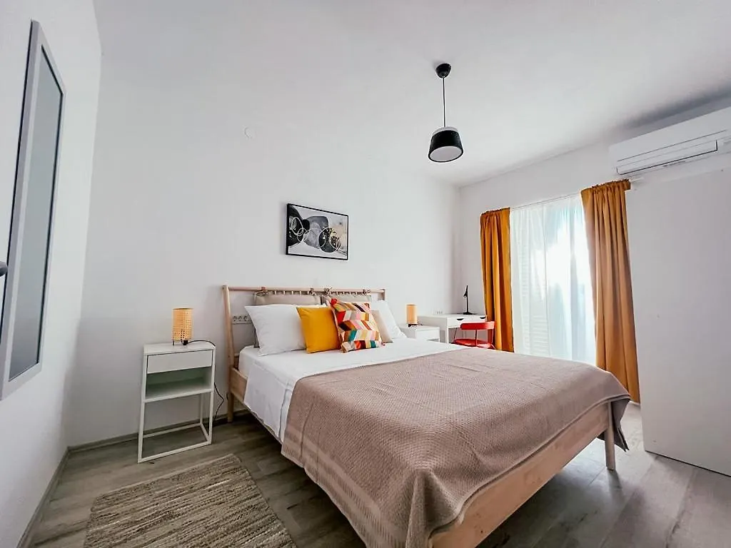Apartments Happy contacts